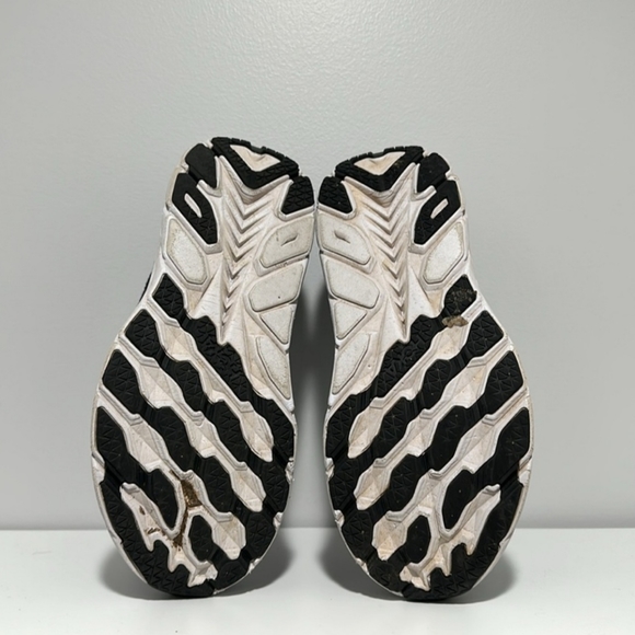 Hoka Clifton 8 Running Shoes - Picture 2 of 5